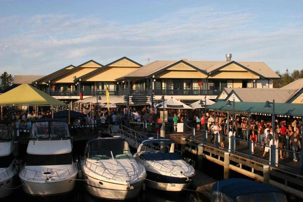Surfers Paradise Yha Southport Екстериор снимка