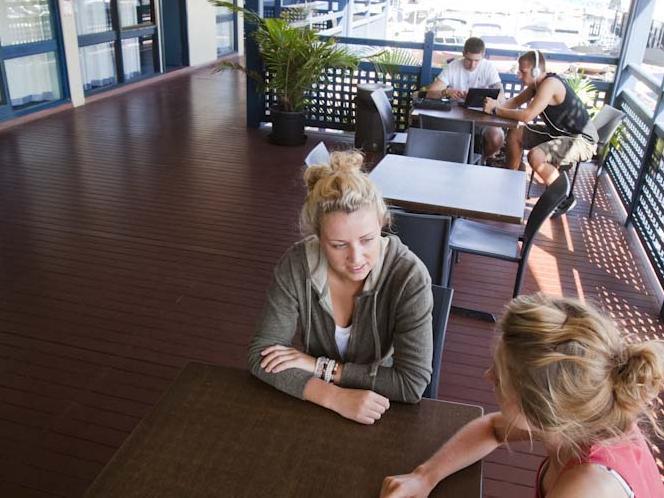 Surfers Paradise Yha Southport Екстериор снимка