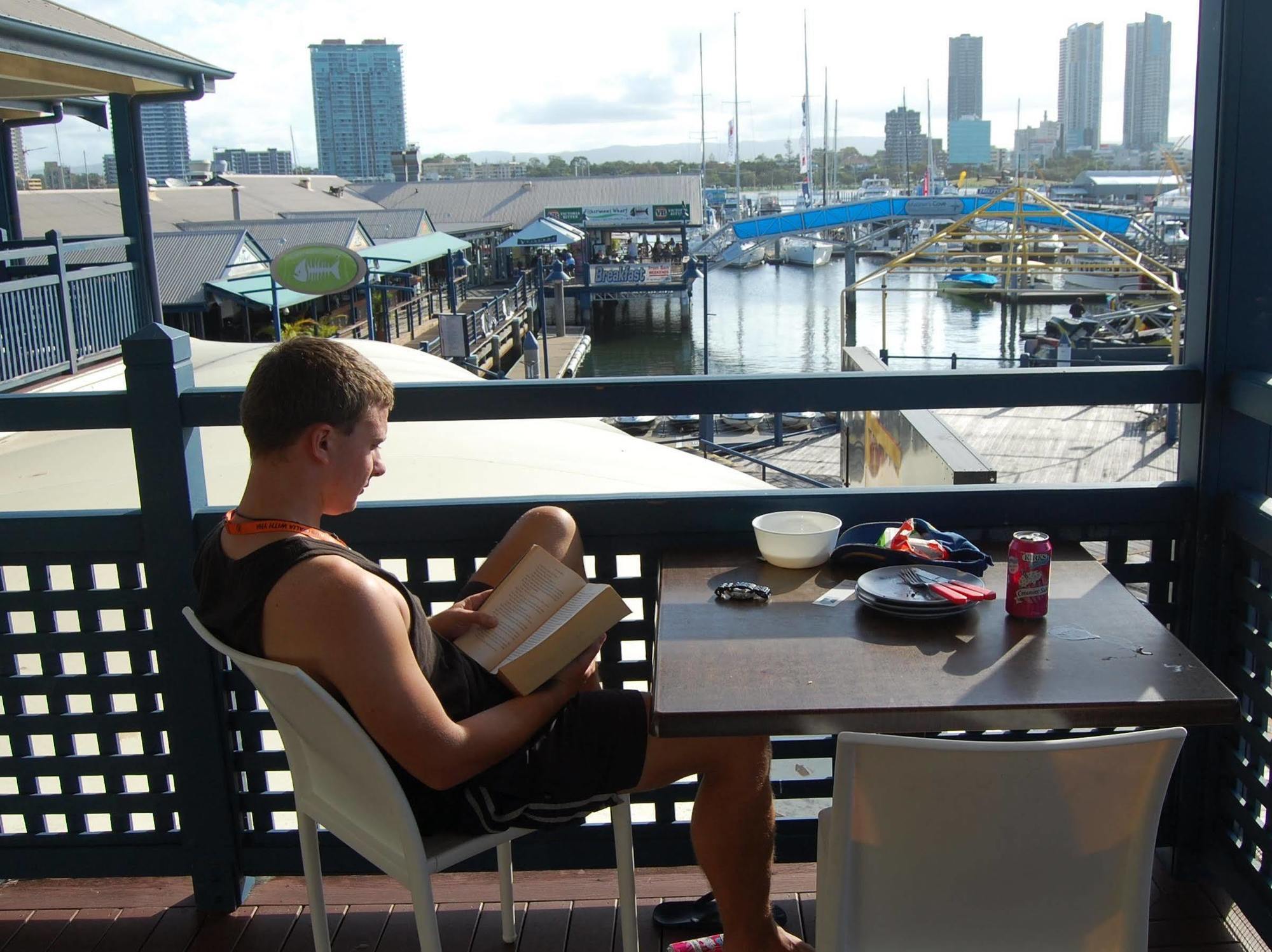 Surfers Paradise Yha Southport Екстериор снимка